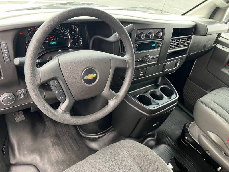 Used 2022 Chevrolet Express Cargo Work Van with VIN 1GCWGAF72N1258845 for sale in Wood River, IL
