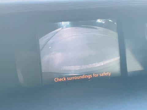 2011 Toyota Sienna LE 7-Passenger Auto Access Seat