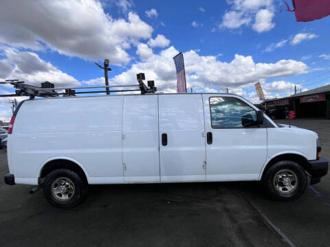 2018 Chevrolet Express 2500