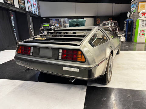 1981 DeLorean DMC-12