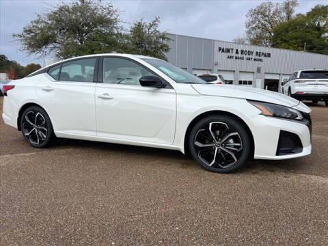 2024 Nissan Altima for sale at BLACKBURN MOTOR CO in Vicksburg MS