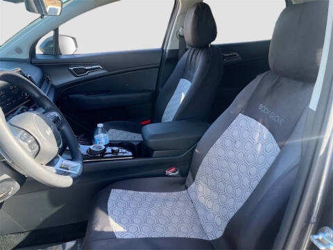 2024 Kia Sportage Hybrid LX