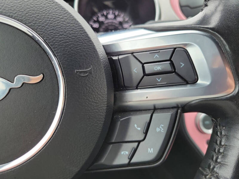 2022 Ford Mustang EcoBoost