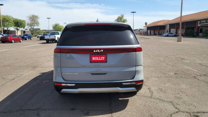 2022 Kia Carnival EX