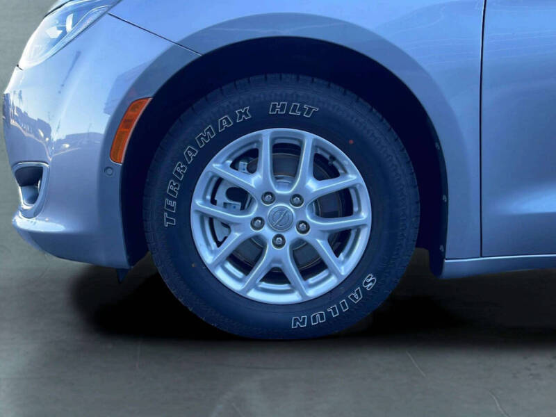 2020 Chrysler Pacifica Touring