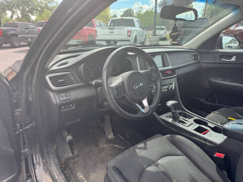 2017 Kia Optima LX