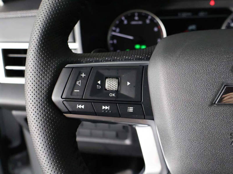 2026 Mitsubishi Outlander LE