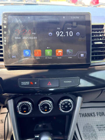 2017 Mitsubishi Lancer ES