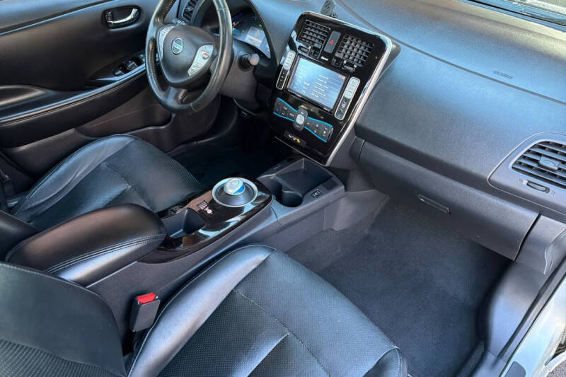 2013 Nissan LEAF SL