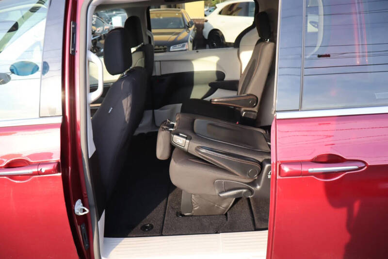 2019 Chrysler Pacifica Touring Plus