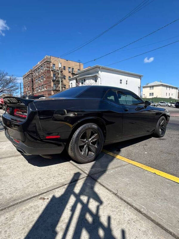 2015 Dodge Challenger SXT