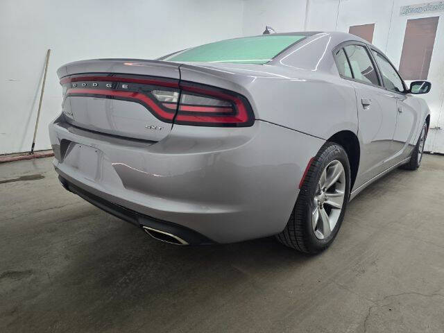 2015 Dodge Charger SXT