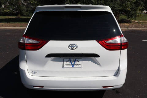 2018 Toyota Sienna L 7-Passenger