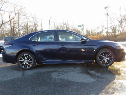 2022 Toyota Camry SE