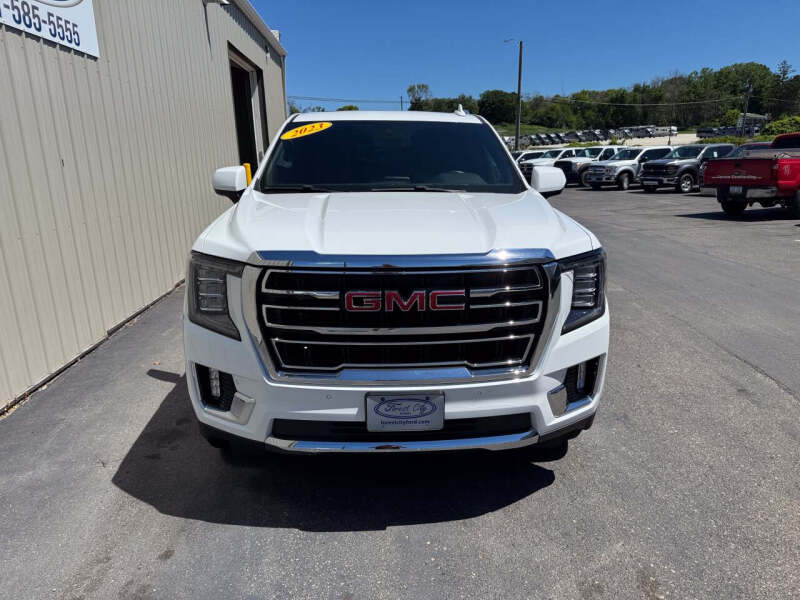 2023 GMC Yukon SLT
