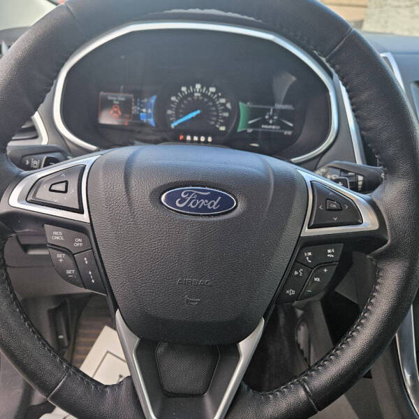 2016 Ford Edge Titanium