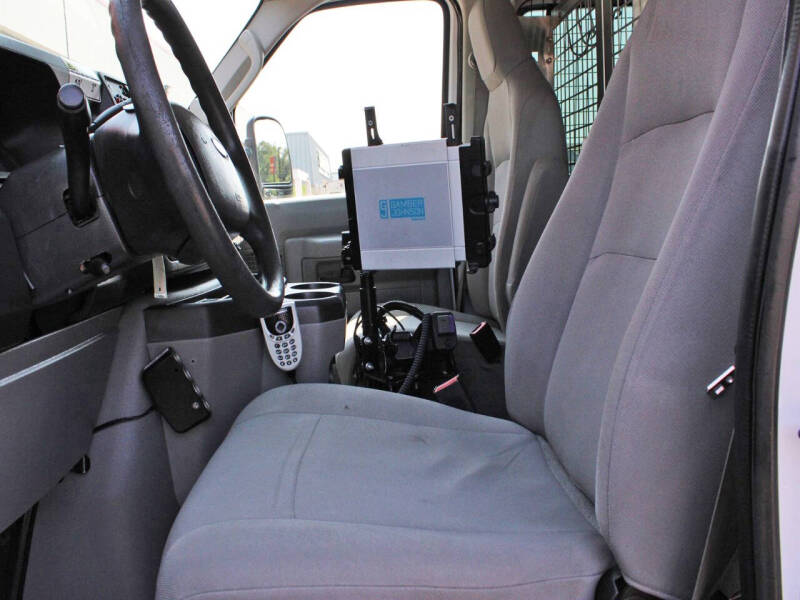 2014 Ford E-Series E-350 SD