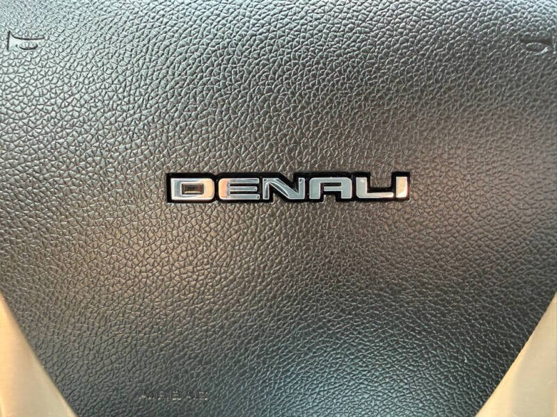 2016 GMC Acadia Denali
