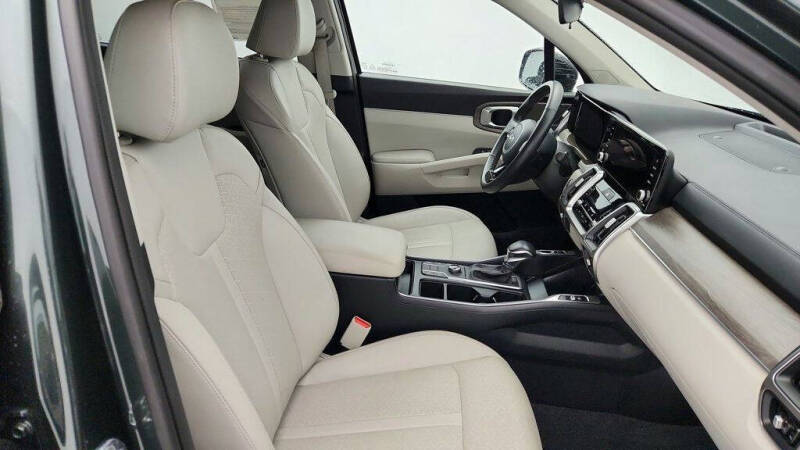 2023 Kia Sorento X-Line S