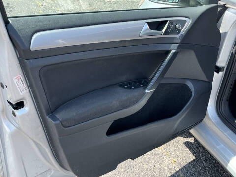 2016 Volkswagen e-Golf SE