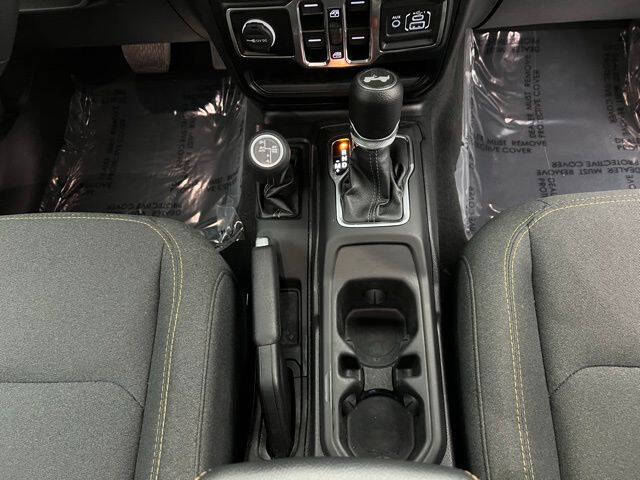 2024 Jeep Wrangler Sahara 4xe