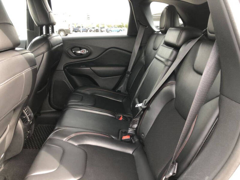 2019 Jeep Cherokee Trailhawk