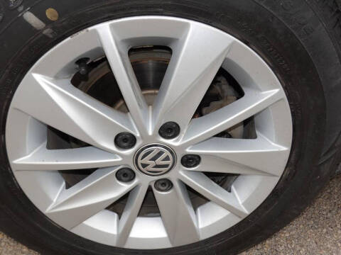 2017 Volkswagen Golf SportWagen