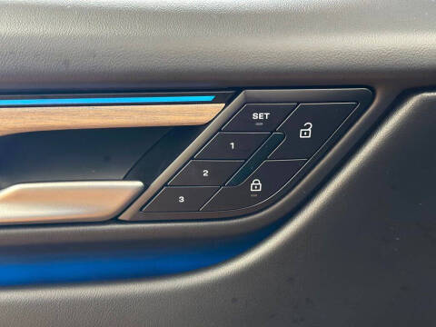 2024 Porsche Macan 4 Electric