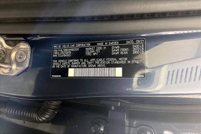 2022 Volvo XC60 B5 Momentum