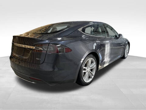 2015 Tesla Model S