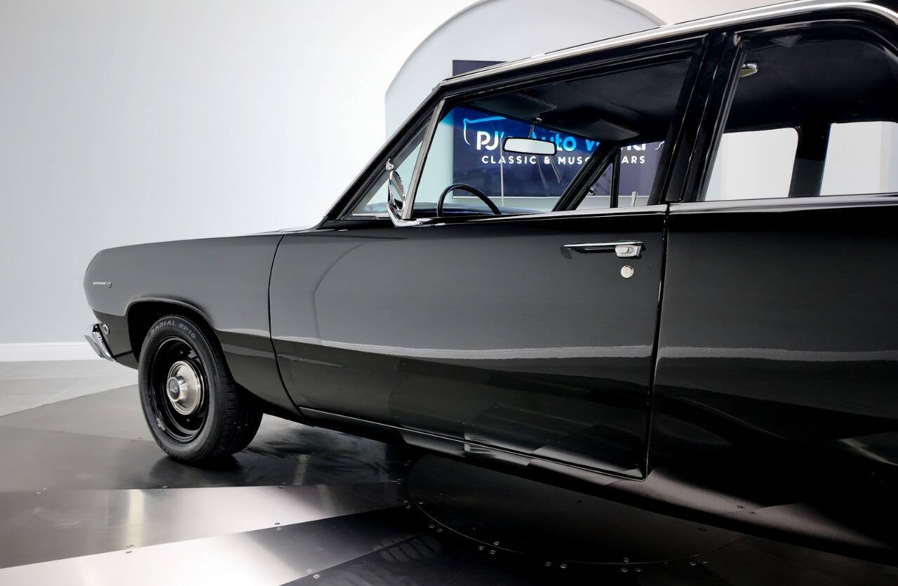 1968 Plymouth Valiant 38