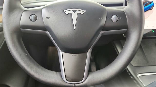 2025 Tesla Model Y Long Range