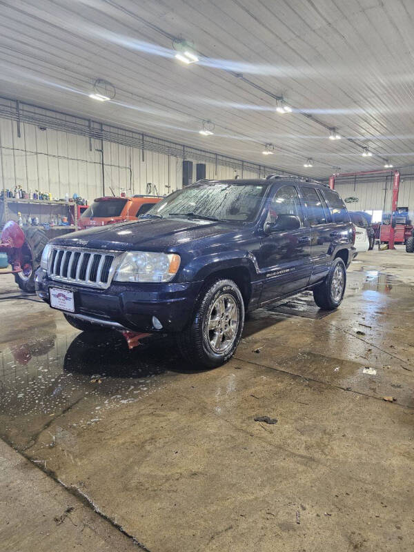 2004 Jeep Grand Cherokee for sale at WESTSIDE GARAGE LLC in Keokuk IA