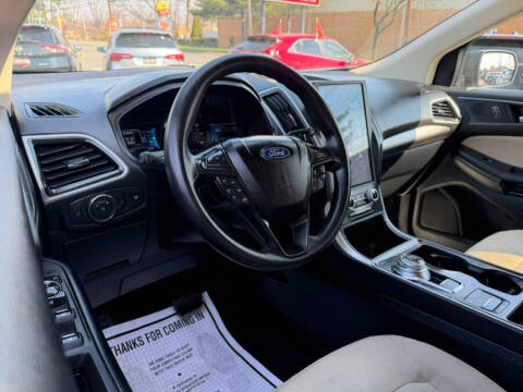 2022 Ford Edge SE
