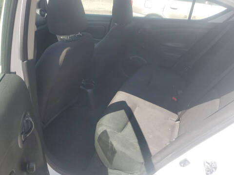 2019 Nissan Versa S Plus