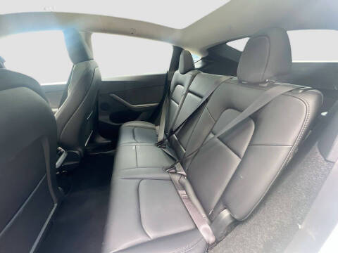 2025 Tesla Model Y Long Range