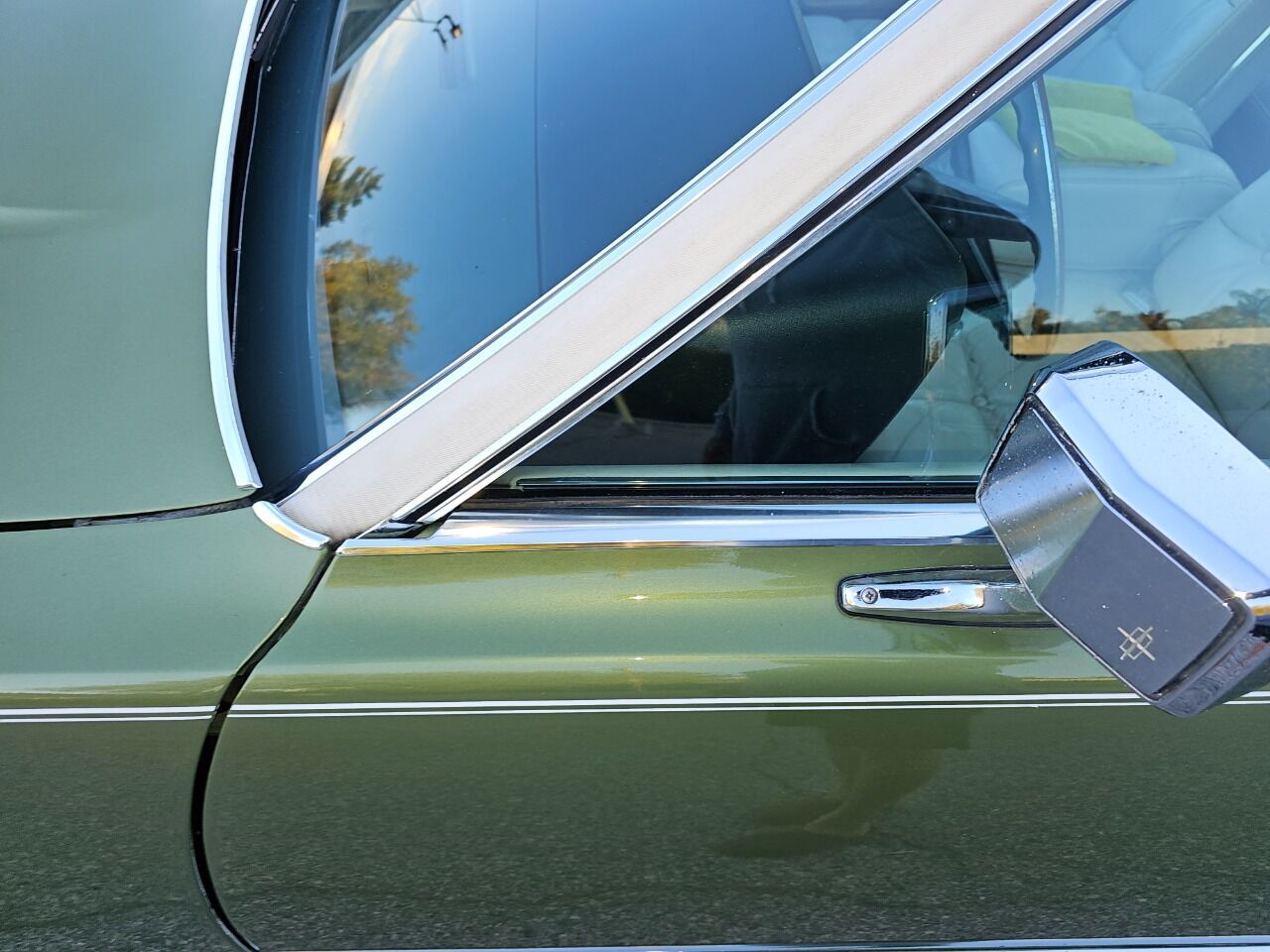 1972 Lincoln Mark IV 38