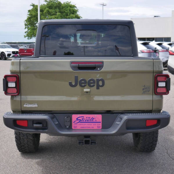 2026 Jeep Gladiator Willys