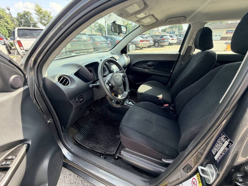 2009 Scion xD