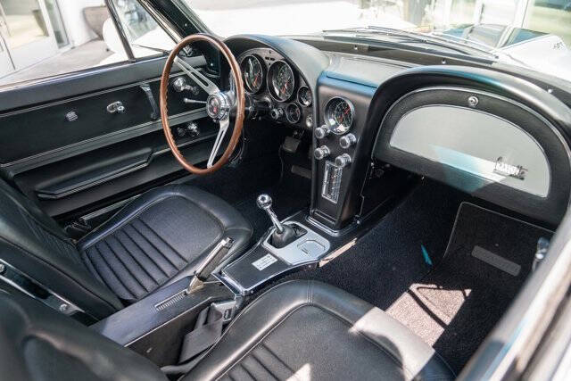 1967 Chevrolet Corvette 10