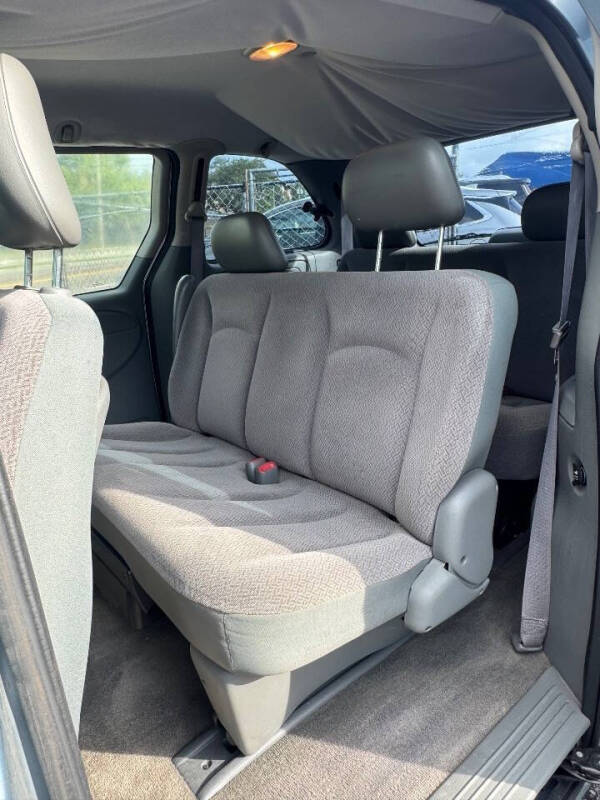 2006 Dodge Caravan SE