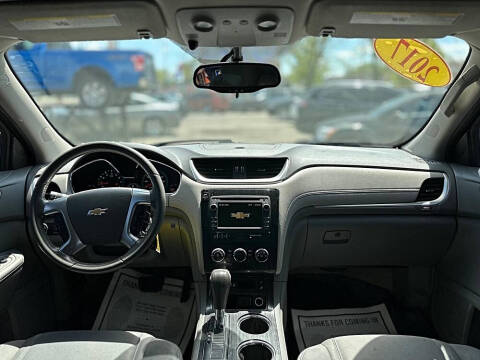 2017 Chevrolet Traverse LT