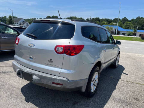2011 Chevrolet Traverse LS