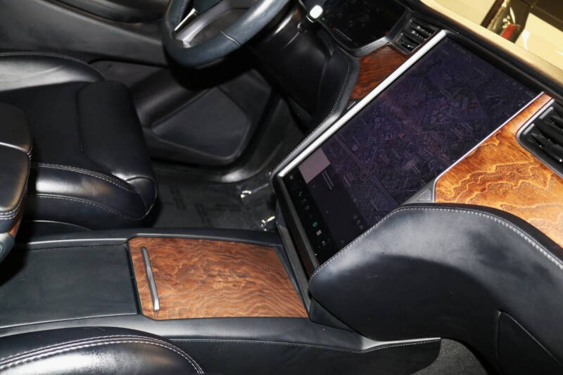 2020 Tesla Model X Long Range