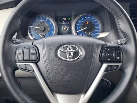 2018 Toyota Sienna XLE Premium 7-Passenger