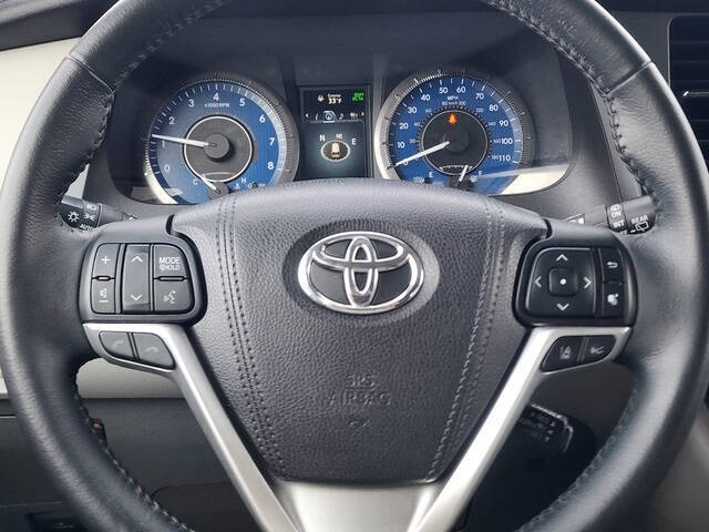 2018 Toyota Sienna XLE Premium 7-Passenger