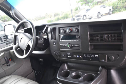 2017 Chevrolet Express 2500