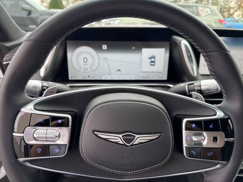 2025 Genesis G90 3.5T e-Supercharger