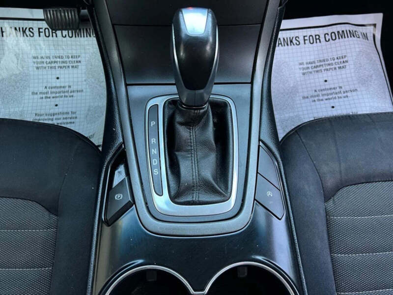 2017 Ford Edge SE