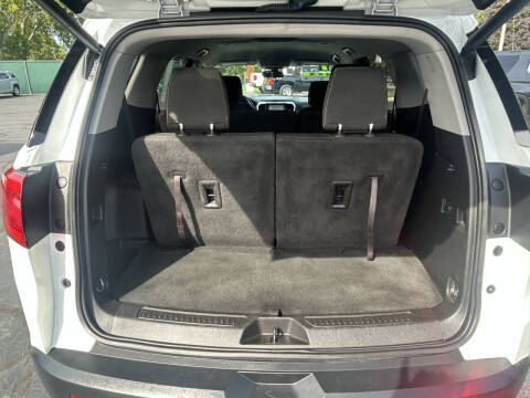 2017 GMC Acadia SLE-2